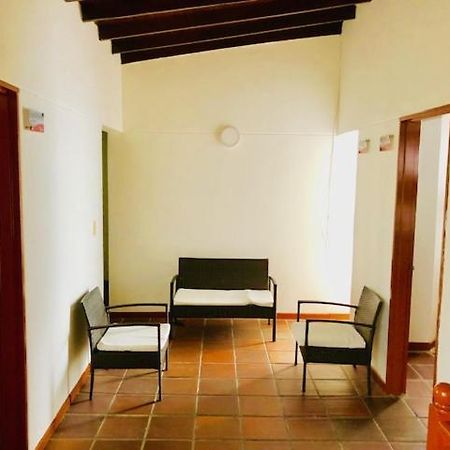Casa Hotel Palmas Del Estadio 2 메딜린 외부 사진