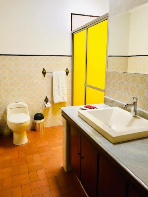 Casa Hotel Palmas Del Estadio 2 메딜린 외부 사진